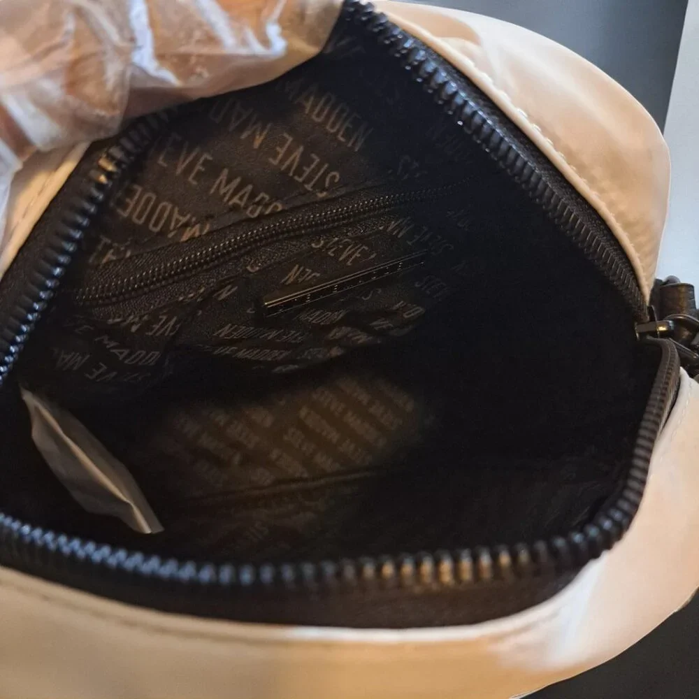 Steve Madden BDrake Crossbody Black and White Bag NWT - Picture 10 of 10